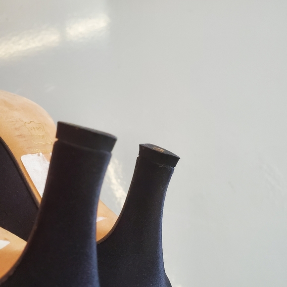 Vintage Paloma Elegant Formal Black Heels - Picture 8 of 8